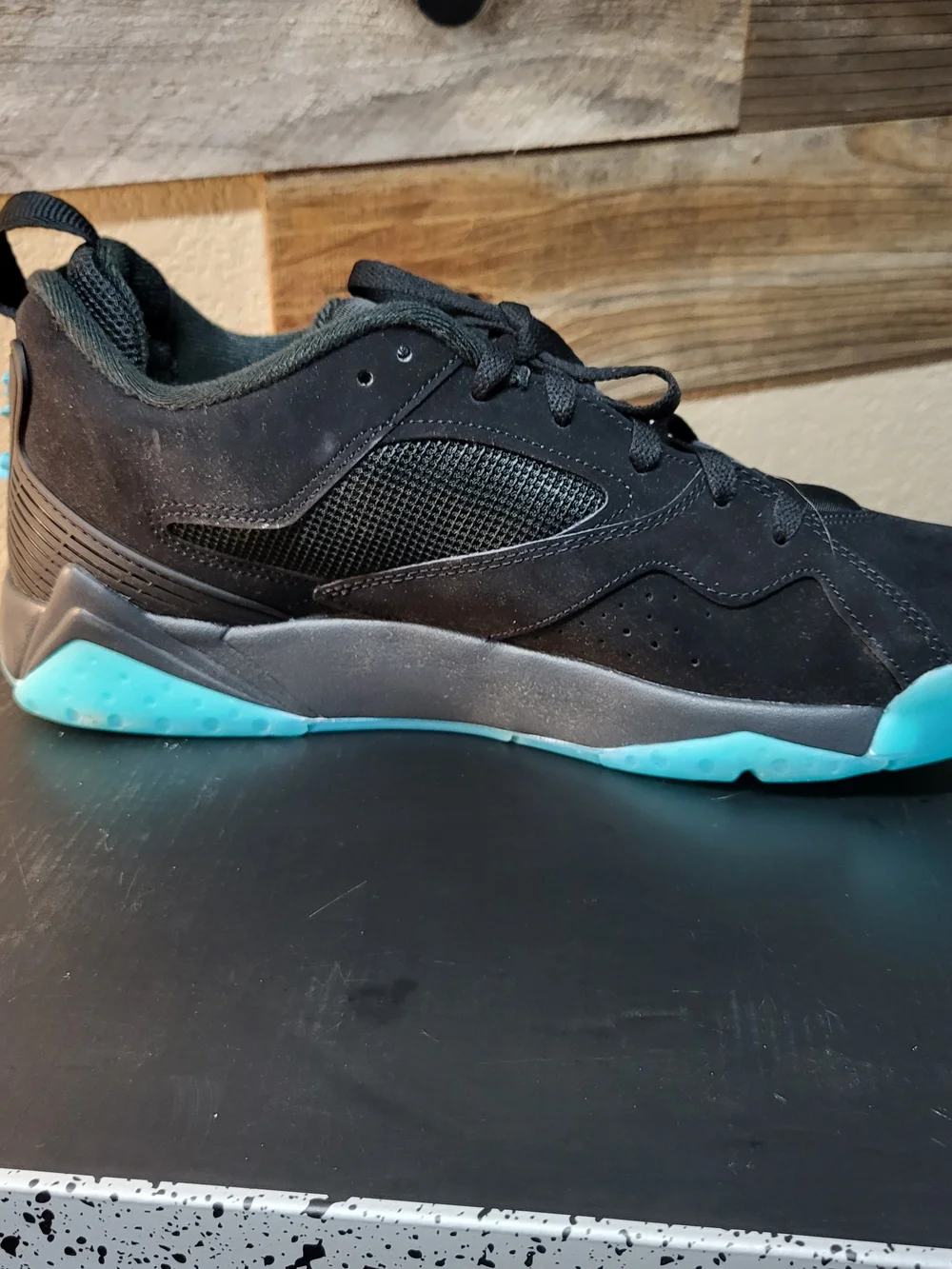 Jordan black teal